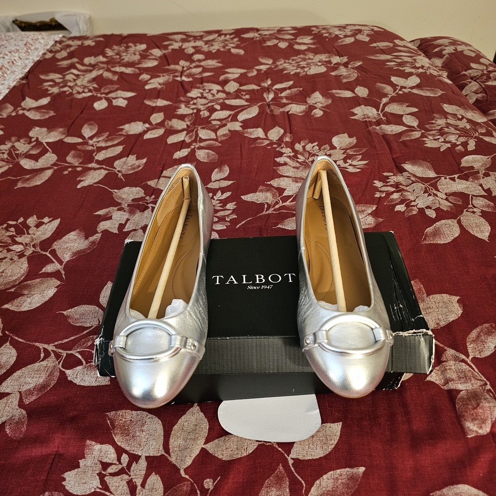 Talbots Silver Metallic Leather Ballet Flats with Buckle Accent